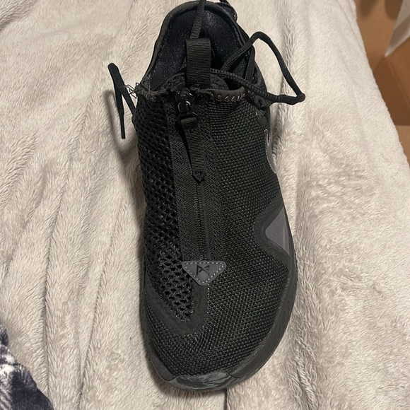 Nike PG4 Basketball Shoes - Picture 2 of 6